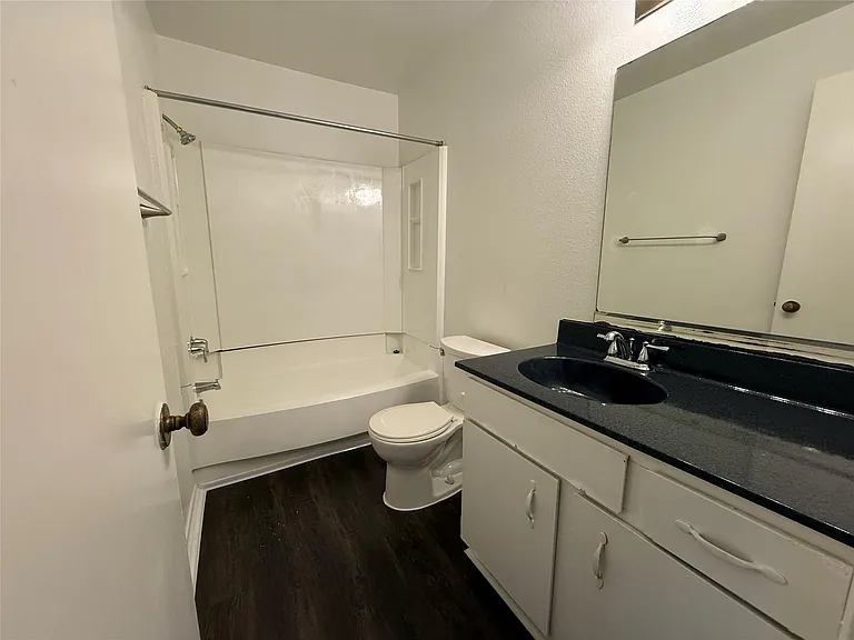 8050 Sands Point Dr #C — Photo 6