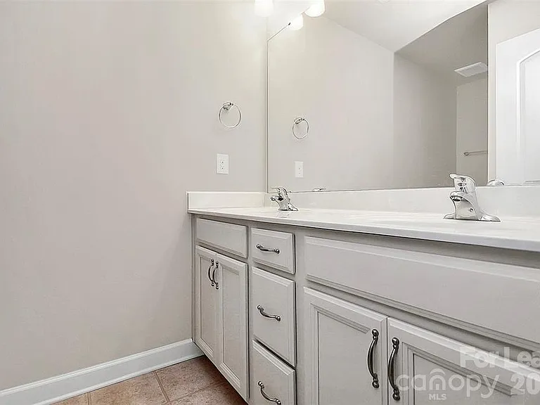 9328 Glenburn Ln — Photo 21