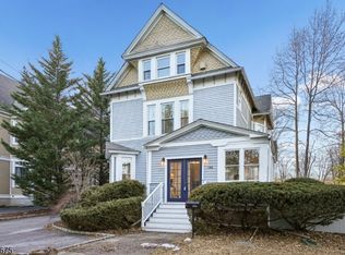 386 Park St, Montclair Twp., NJ 07043