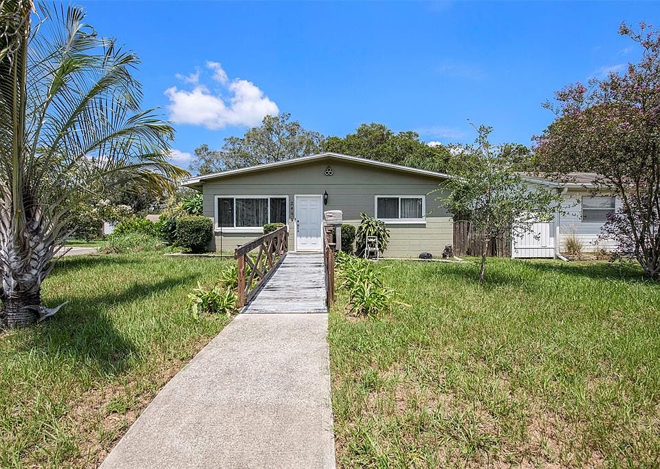 1st image of 2499 39TH AVENUE N