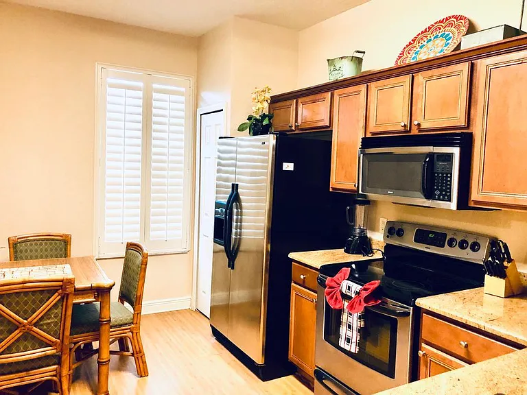3235 Calabria Ave — Photo 5