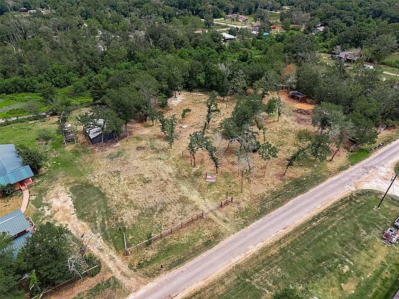 4th image of S Bonnie Lake Dr