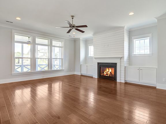 Spacious Living Room
