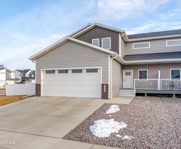 4130 Steel Pl, Bismarck, ND, 58503