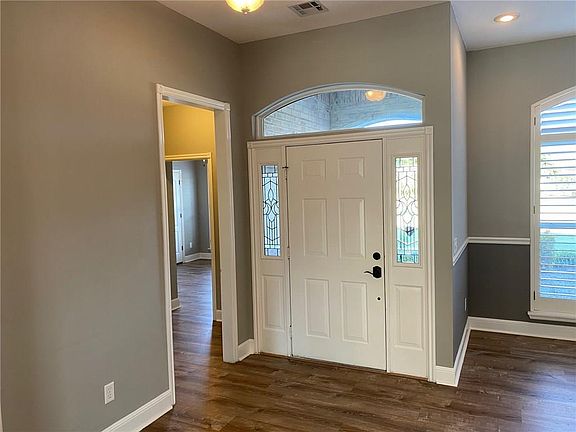 2nd image of 3 Dayne Ln