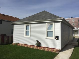 7442 W 64th St, Summit, IL 60501