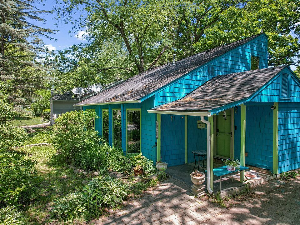 1st image of 2371 Yost Blvd