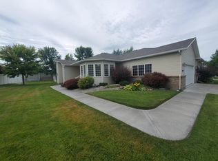 920 Summerset Ct, Idaho Falls, ID 83404
