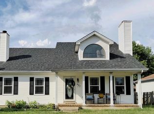 491 Forest Ridge Dr, La Vergne, TN 37086