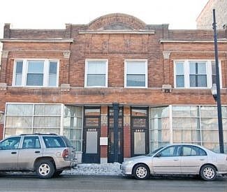 1st image of 2935 W Belmont Ave
