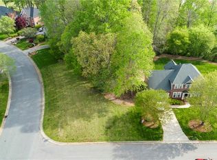 105 Kingsmill Ct #119, Advance, NC 27006