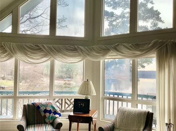 340 Crappie Hollow Ln, Taylorsville, NC 28681