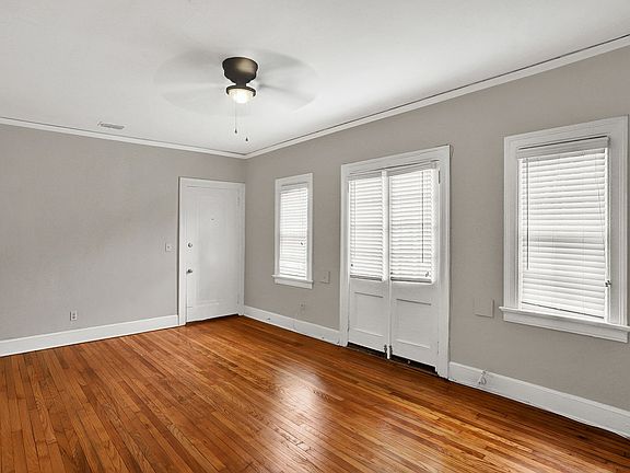 3rd image of 1504 McDuff Ave S #23