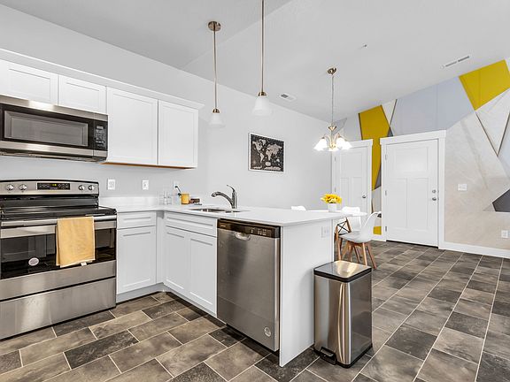 3rd image of 1753 N Festive Way Unit 301