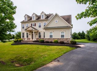 900 Rathlin Ln, Bear, DE 19701