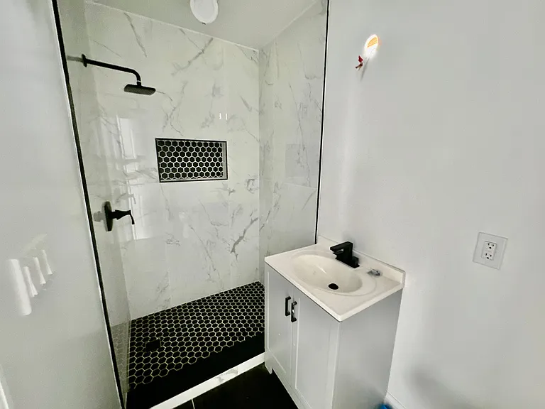 10 Lake Ave #2 — Photo 10