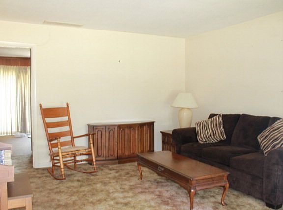 3rd image of 1718 Brentwood Dr