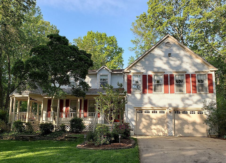 2nd image of 1213 Washington Dr