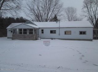 21548 Junction Rd, Bellevue, MI 49021