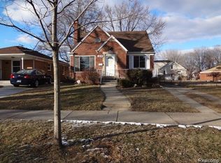 8649 Warren Blvd, Center Line, MI 48015