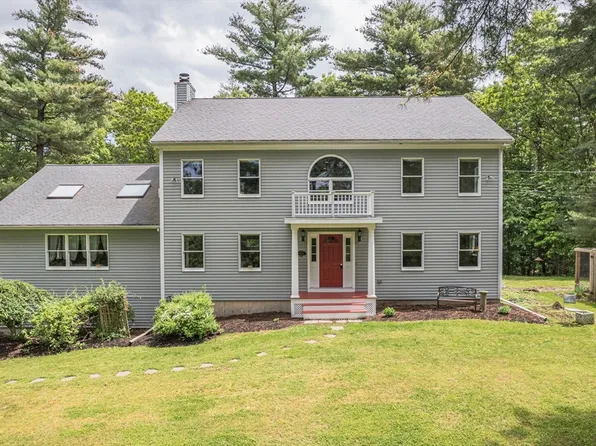 573 Main St, Boxford, MA 01921
