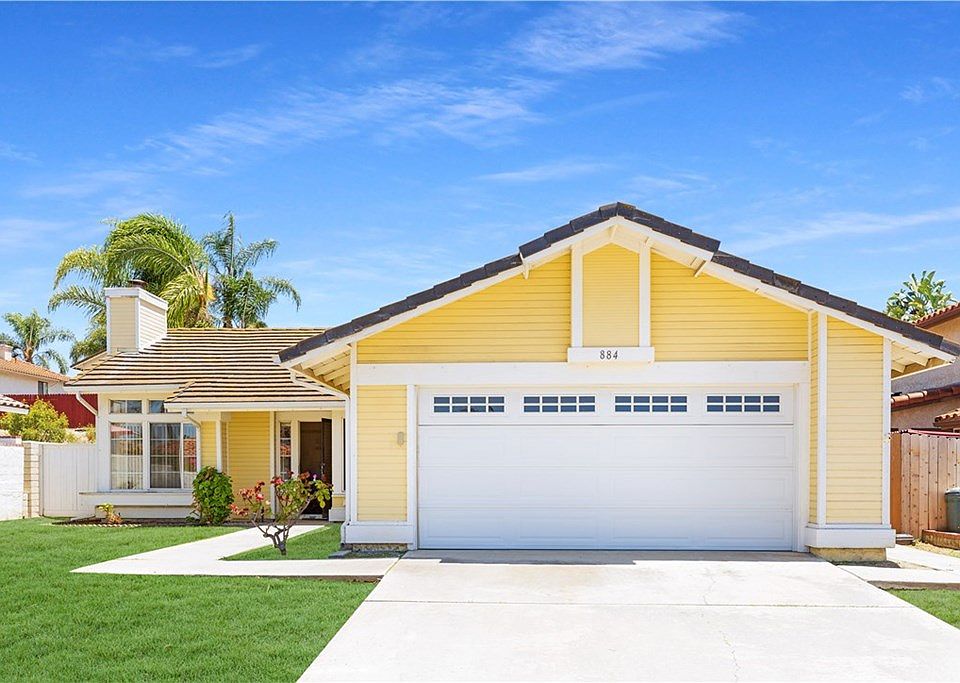 1st image of 884 Glenwood Dr