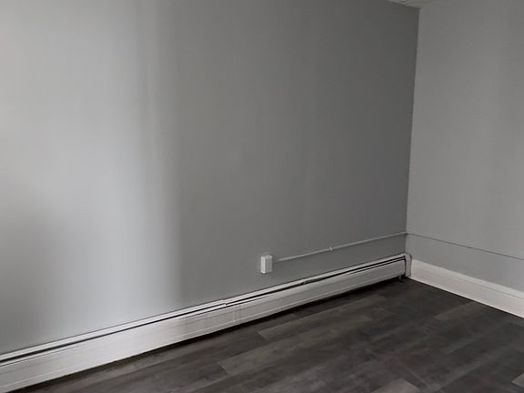 4th image of 255 Lafayette St #3