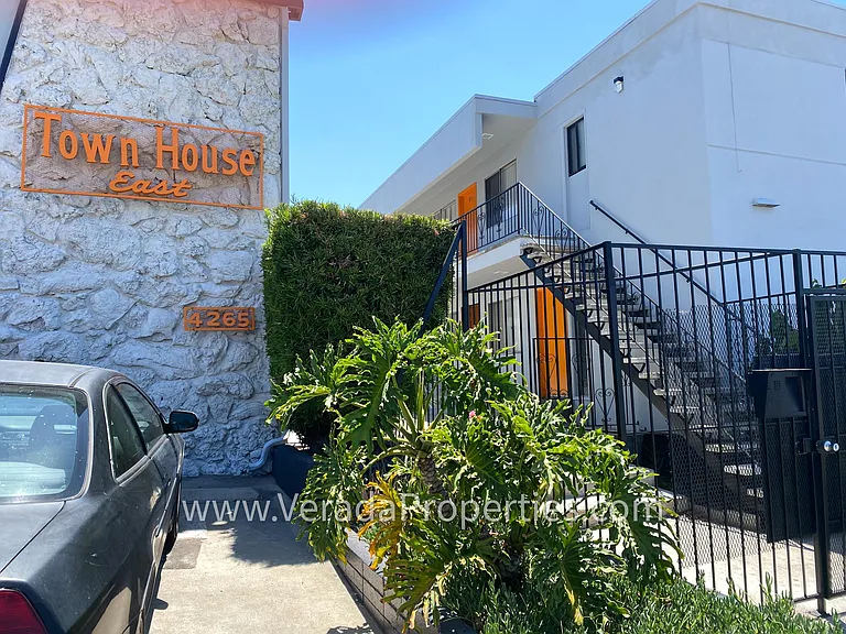 4265 Altadena Ave #4 — Photo 6