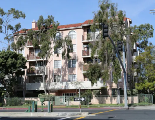 1621 Venice Blvd — Photo 1