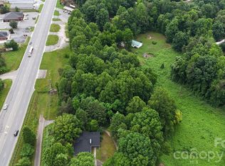 9999 Us Highway 221 Business Ext N #3, Marion, NC 28752