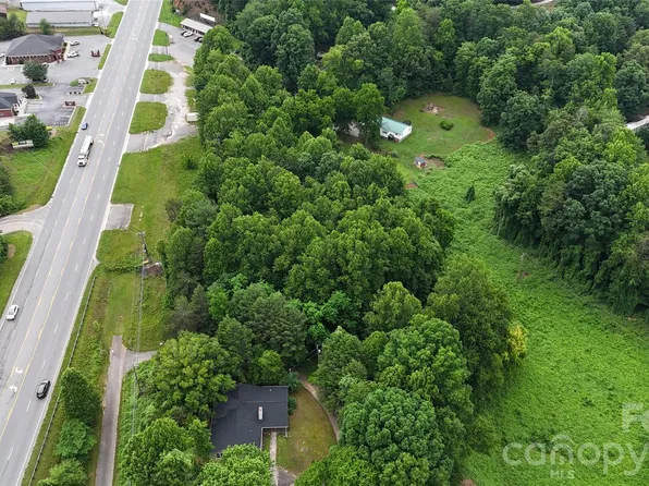 9999 Us Highway 221 Business Ext N #3, Marion, NC 28752