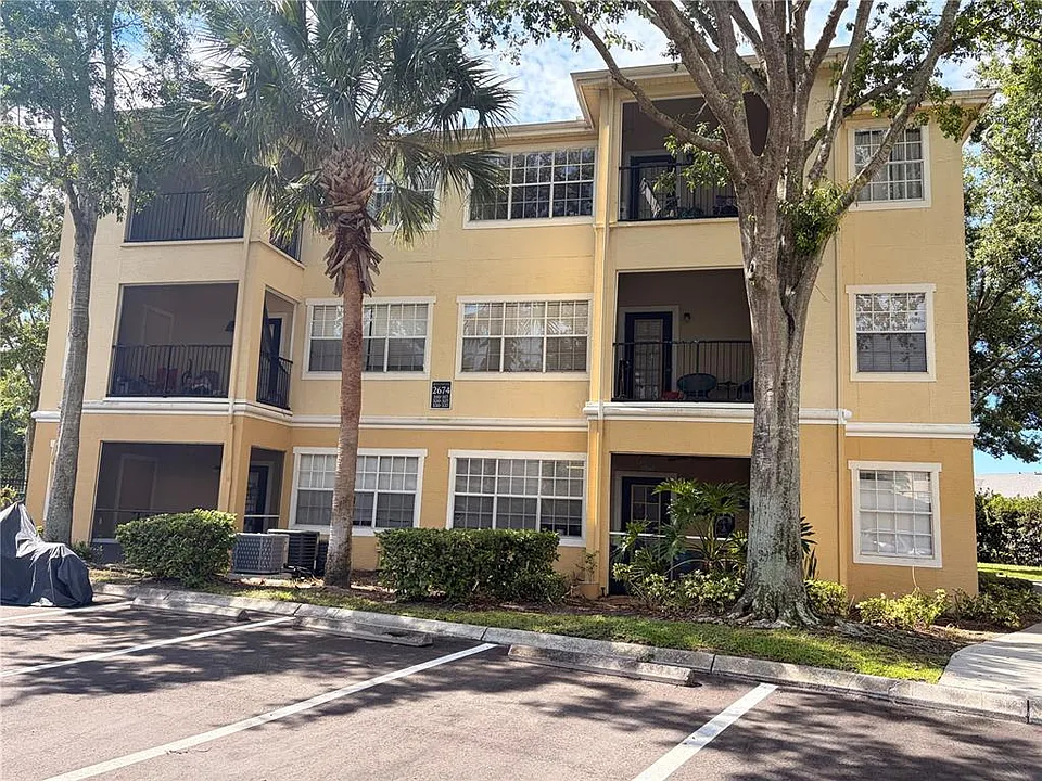 2674 Robert Trent Jones Dr #323