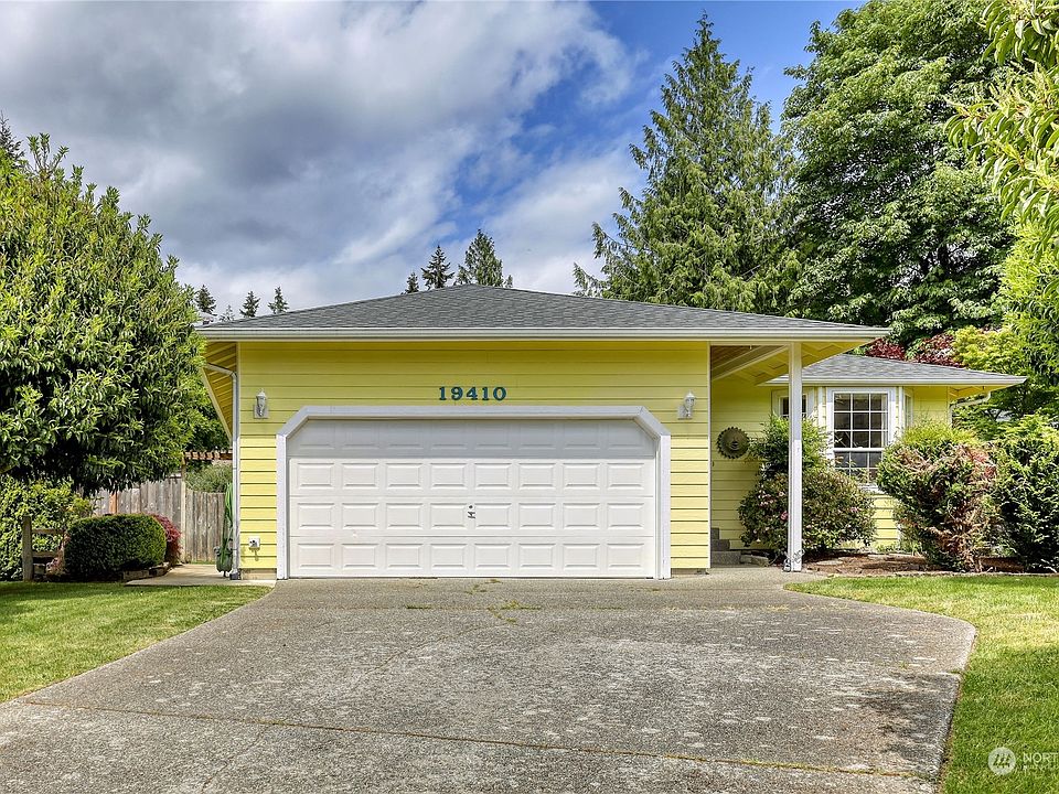 1st image of 19410 Schooner Court NE