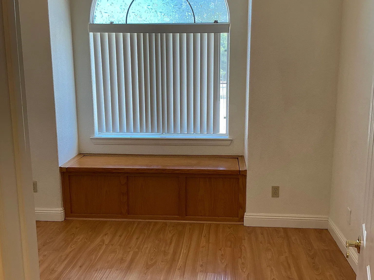 3 bed, 1750 sqft, $2,700 — Photo 3
