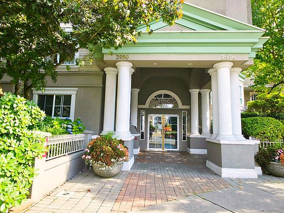 3rd image of 2970 Princess Cres #205