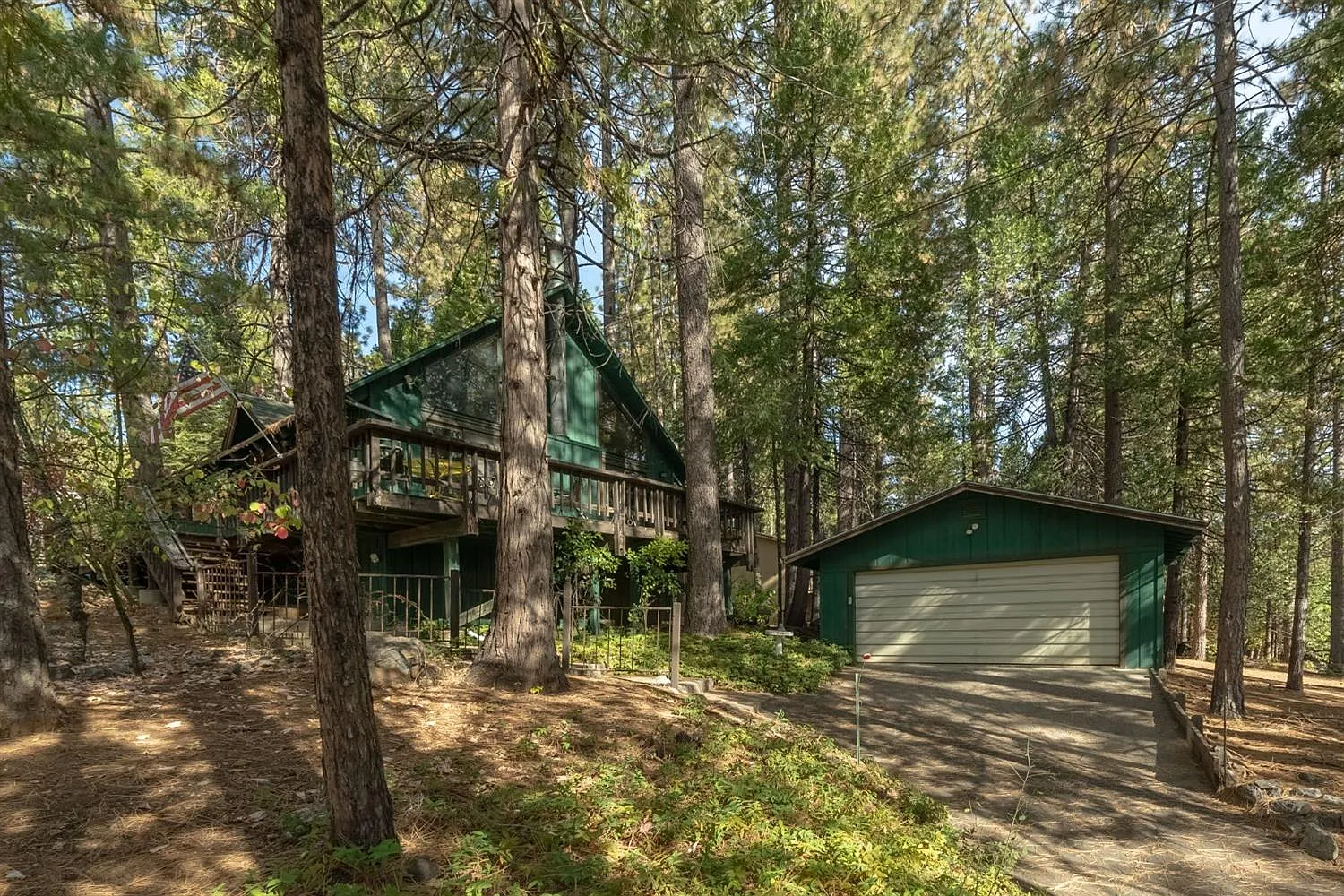 3500 Crystal Way photo 1