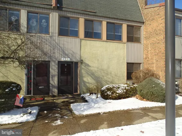 4902 Oxford Ct, Bensalem, PA 19020