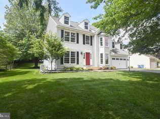 25 Somerset Ln, Newark, DE 19711