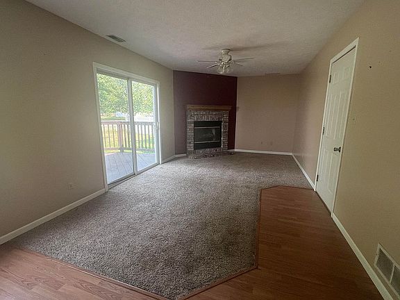 5th image of 14 Hickory Ln N