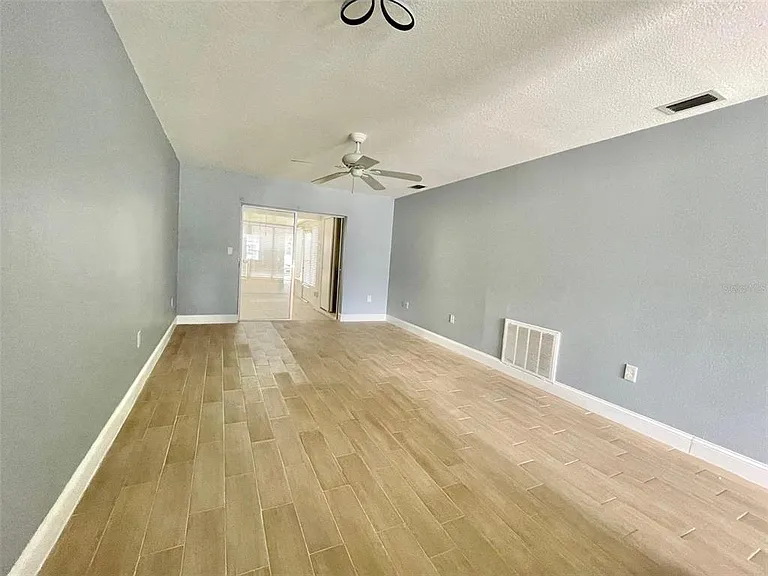 2852 Stillwell Ct — Photo 6