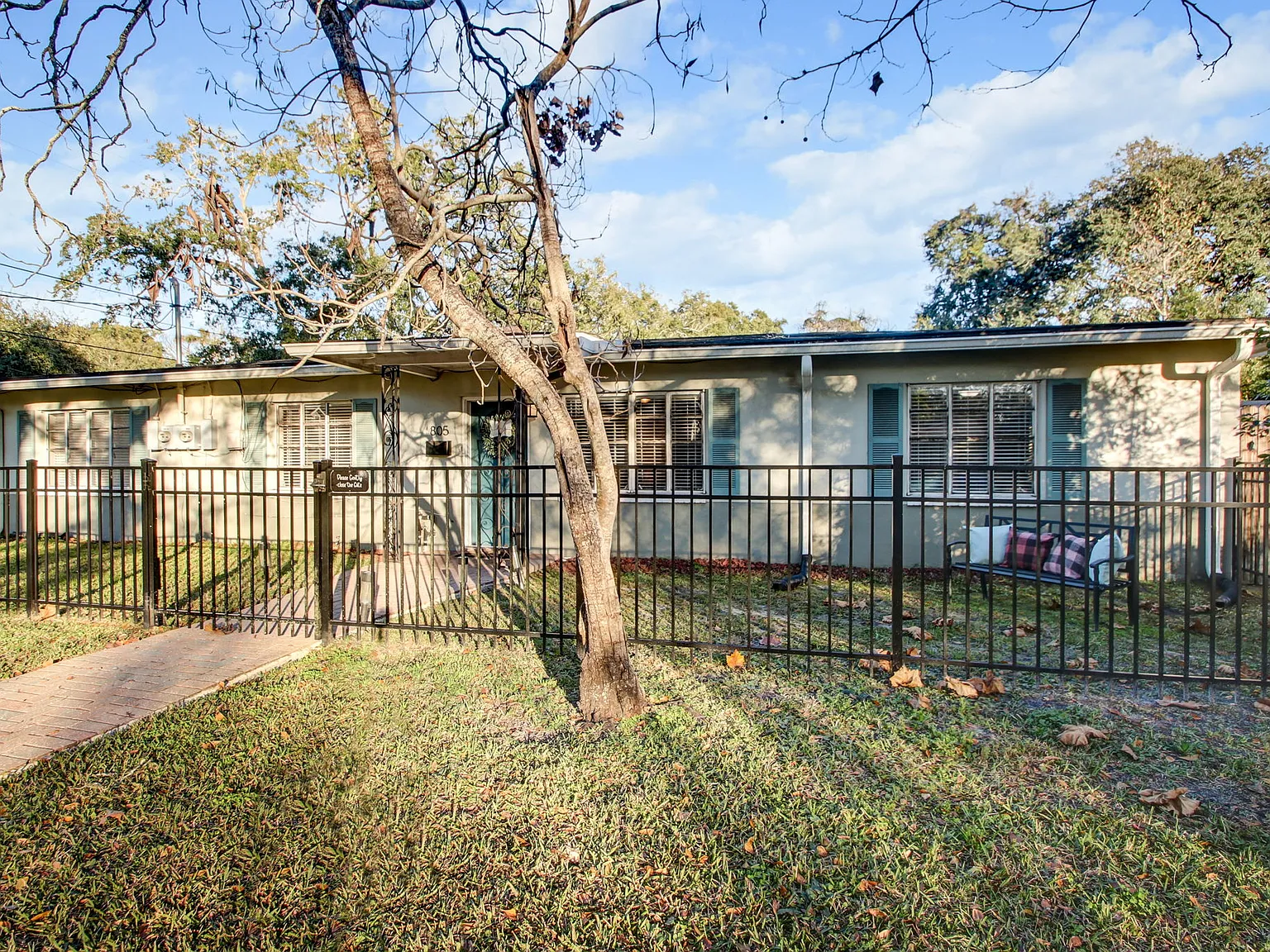 2 bed, 854 sqft, $1,600 — Photo 3
