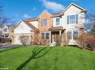 3951 Georgetown Cir, Algonquin, IL 60102