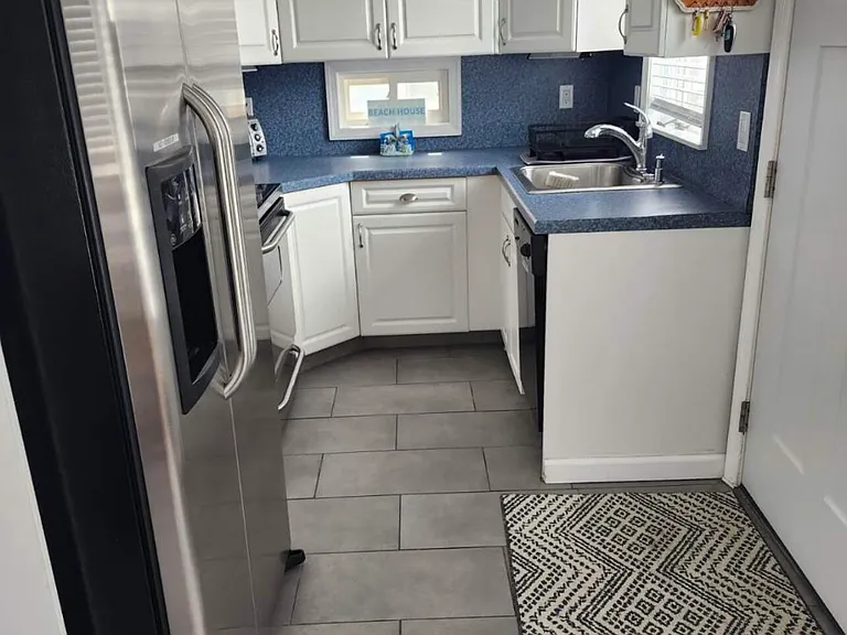 23 E Surf Way — Photo 9