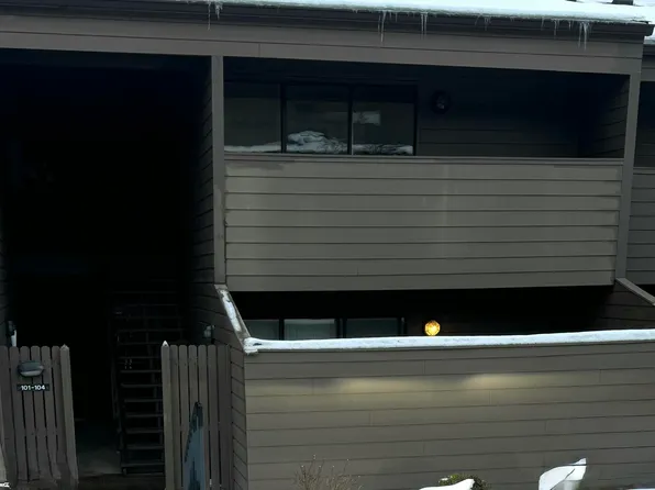 750 Shaker Dr APT 104, Lexington, KY 40504