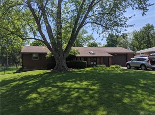 84 Parkhurst Rd, Dayton, OH 45440