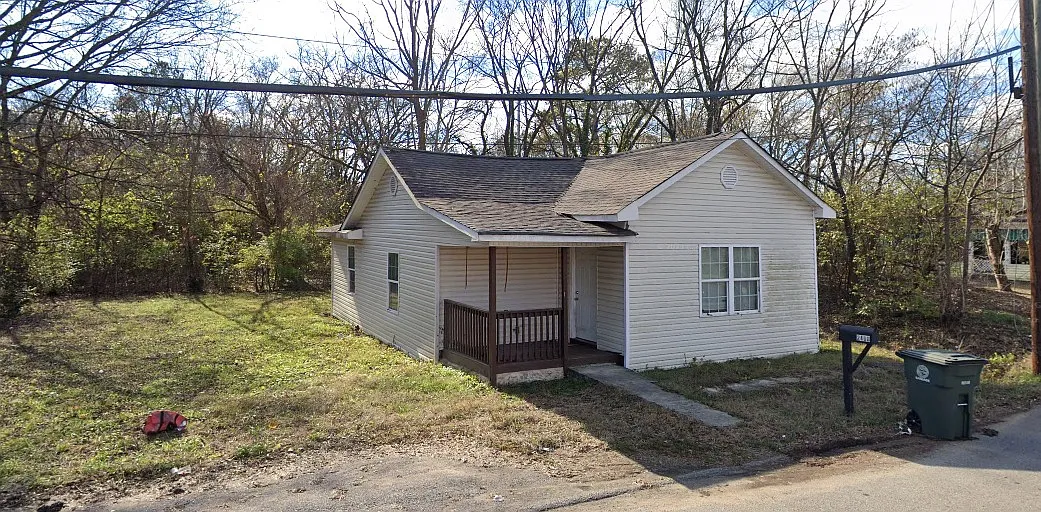 2400 Crutchfield Street - 1 — Photo 1