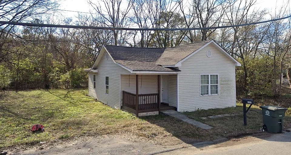 2400 Crutchfield St