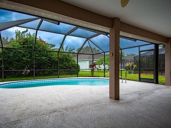 4th image of 8288 Spicebush Terrace