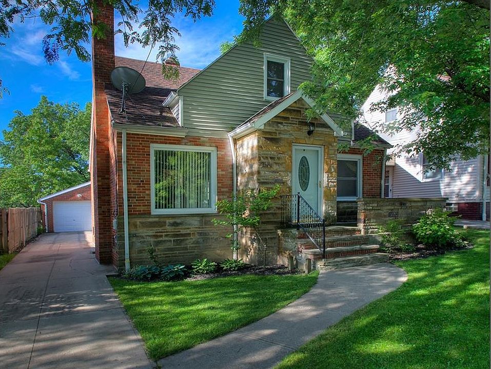 1st image of 10912 Mountview Ave