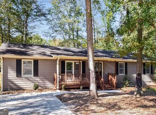 3864 Misty Bleau Dr, Powder Springs, GA 30127